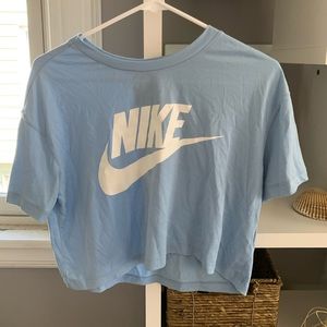 Nike Crop Top